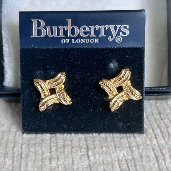 Burberrys Clip On Earrings with Original box - Picture 4 of 4
